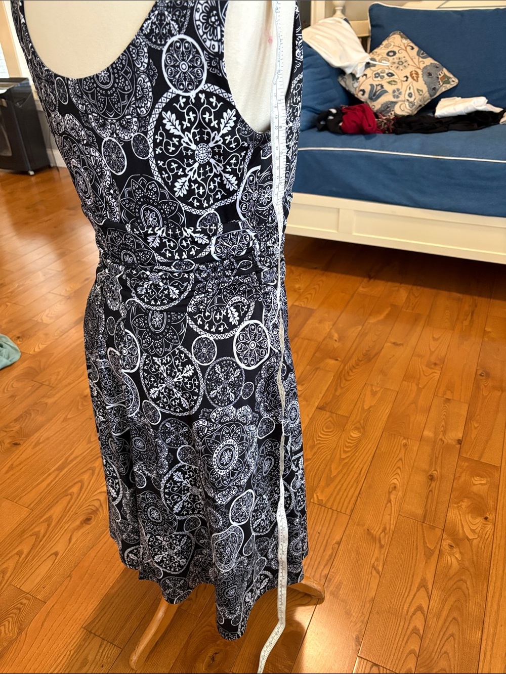 cleo Black & White Medallion Cowl Neck Midi Dress - Picture 7 of 10